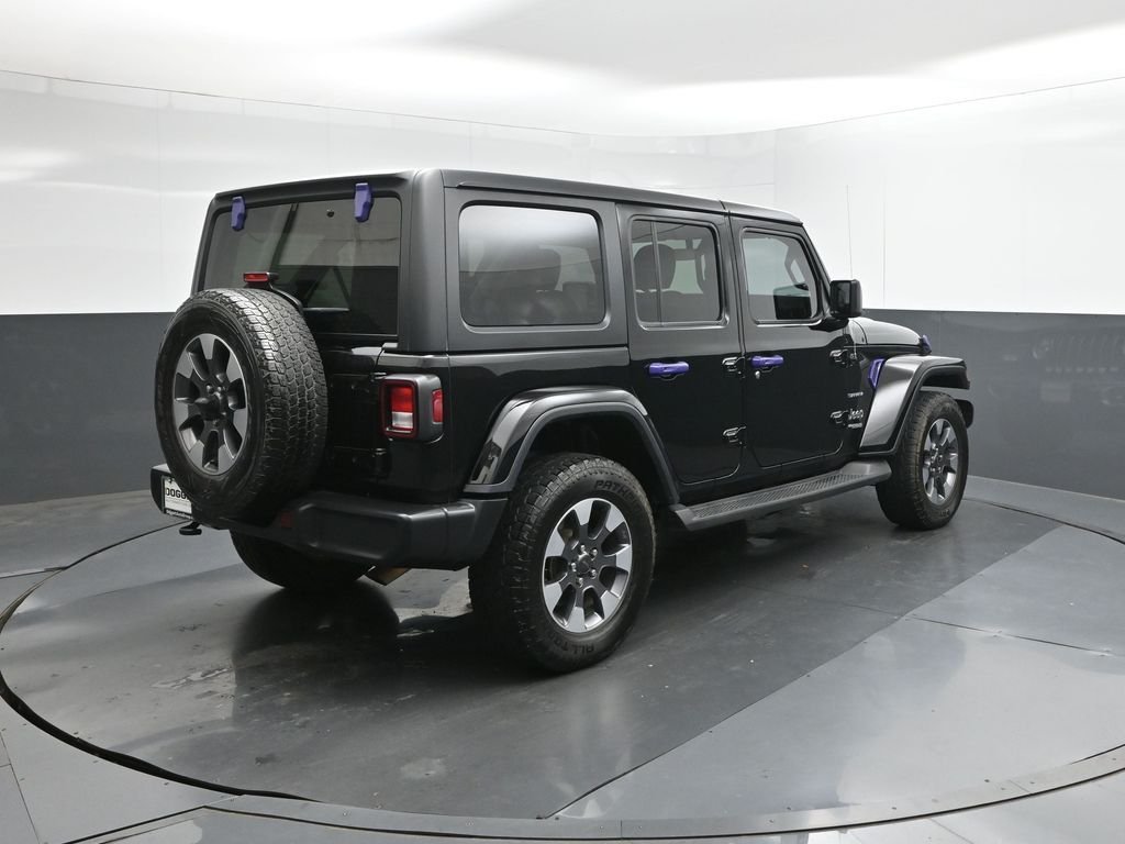 Used 2022 Black Jeep Unlimited Sahara image 8