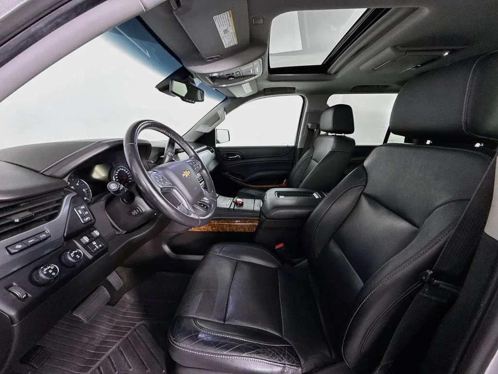 Used 2018 Silver Ice Metallic Chevrolet Premier image 5
