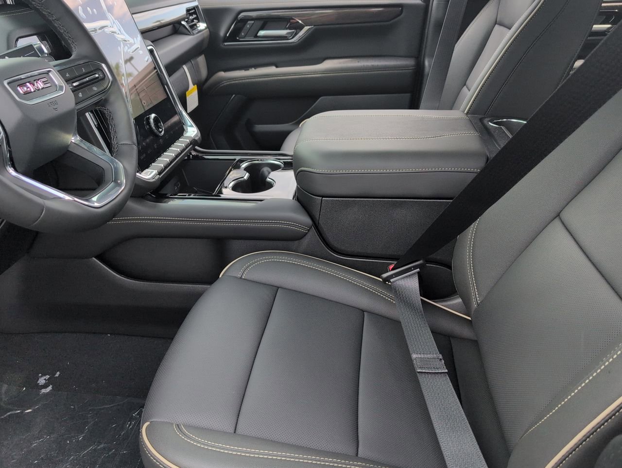 2026 GMC Yukon Elevation - Photo 20