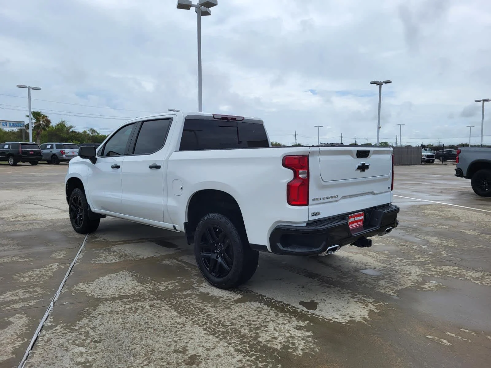 Used 2023 Summit White Chevrolet LT Trail Boss image 3
