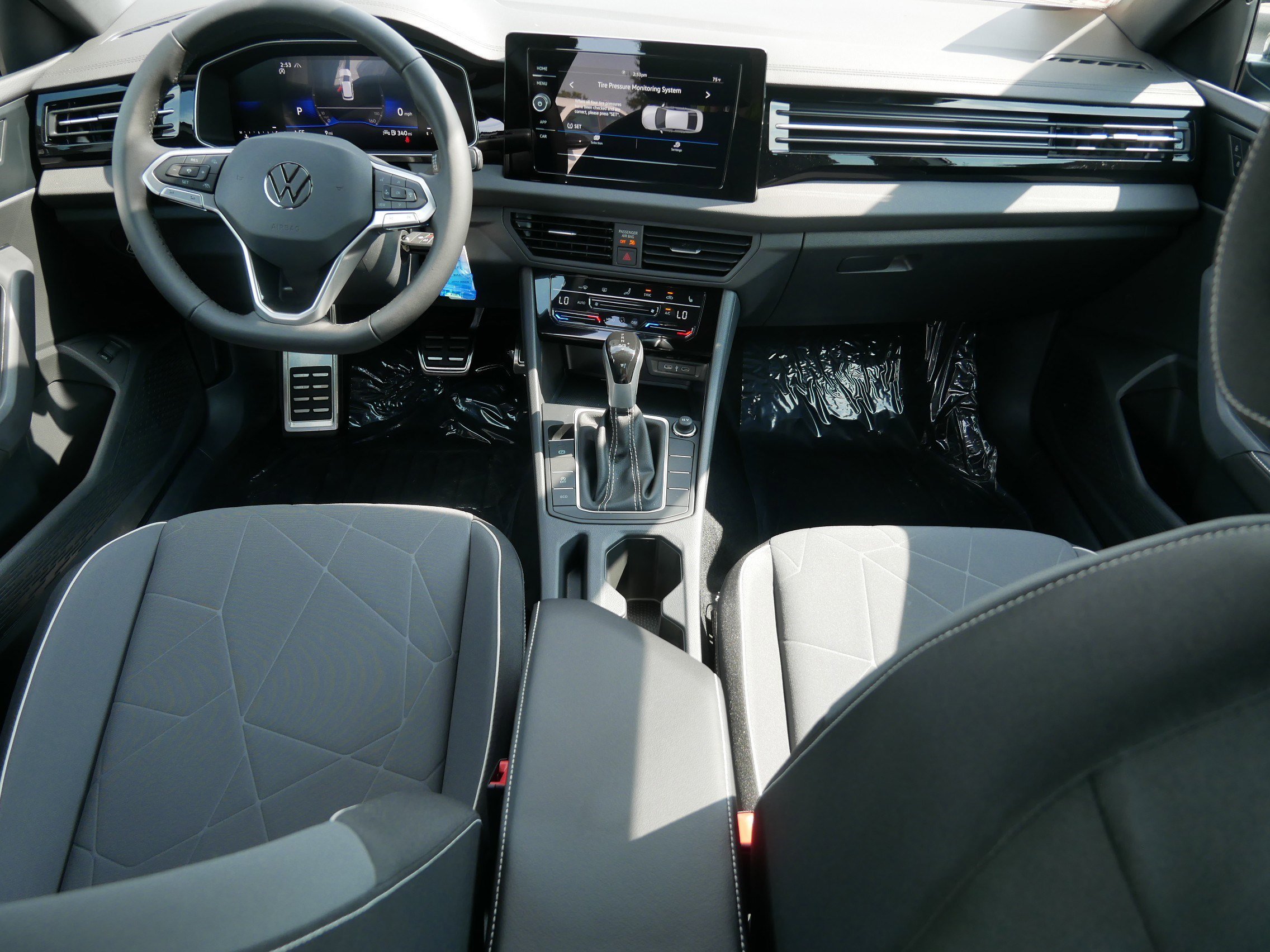 2025 Volkswagen Jetta Sport - Photo 7