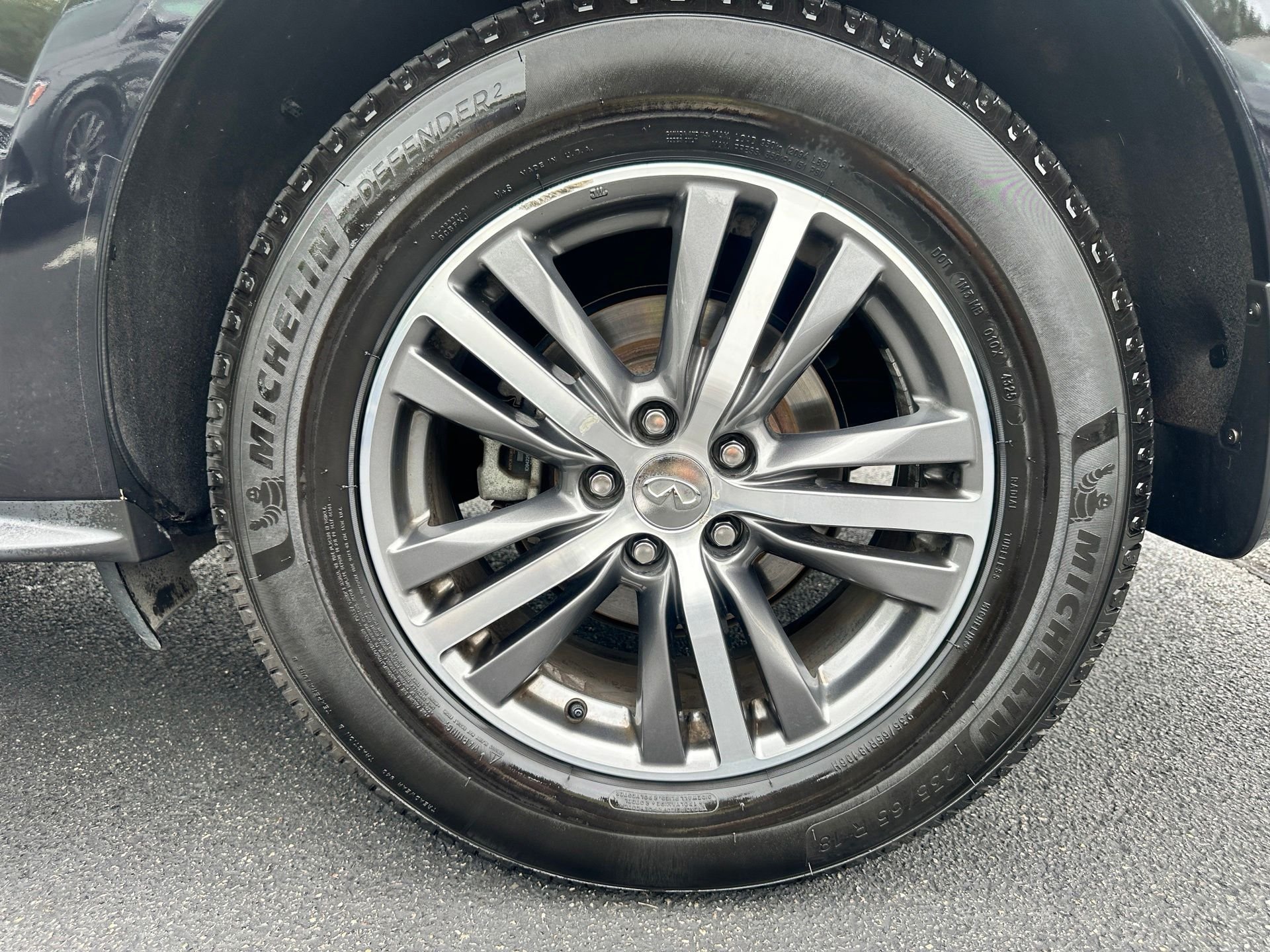 Used 2020 Black INFINITI LUXE image 30