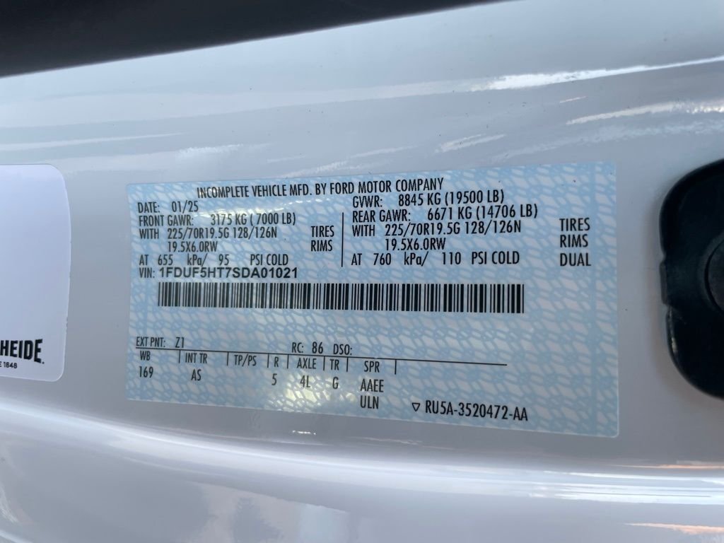 2025 Ford F-550 Super Duty Chassis Cab XL - Photo 50