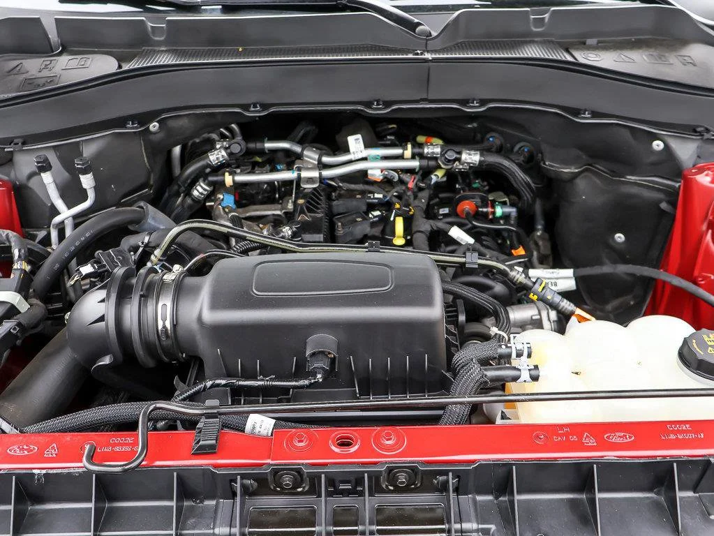 Used 2023 Red Metallic Ford XLT image 34