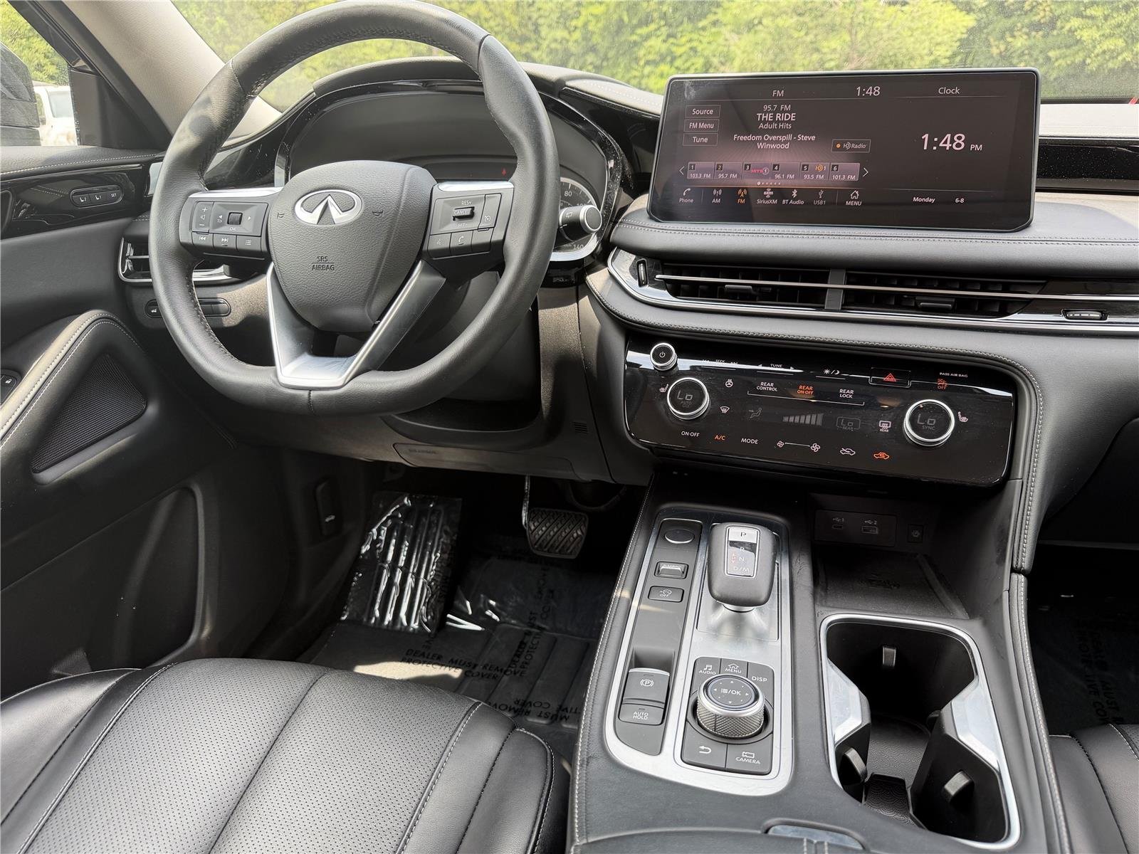 Used 2025 Mineral Black INFINITI PURE image 3