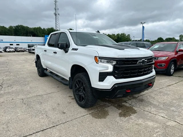Used 2024 Summit White Chevrolet LT Trail Boss image 11