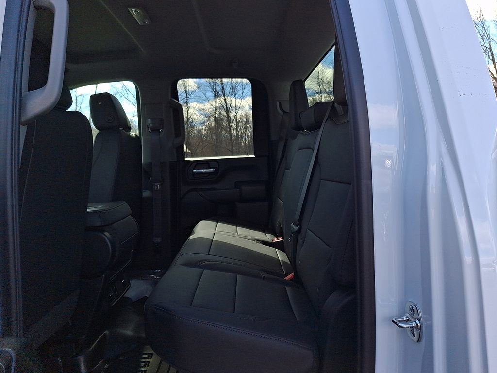 2026 GMC Sierra 3500HD Pro - Photo 6