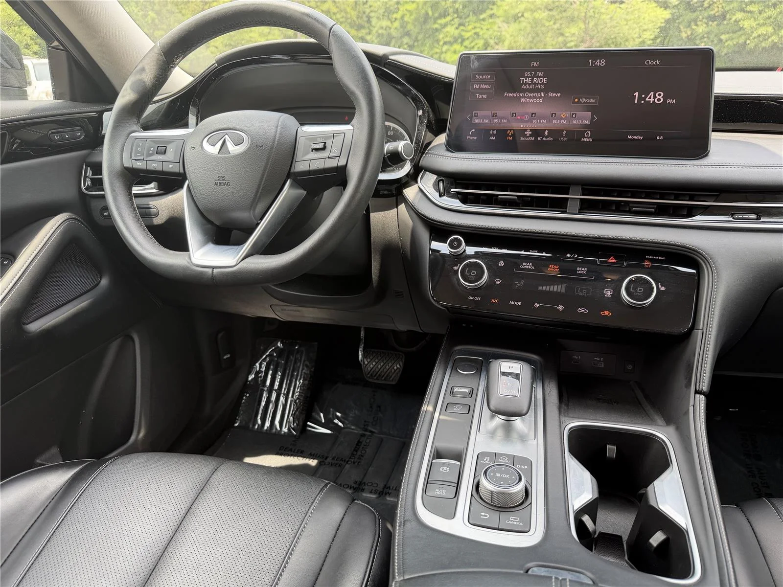 Certified Used 2025 Mineral Black INFINITI PURE image 3