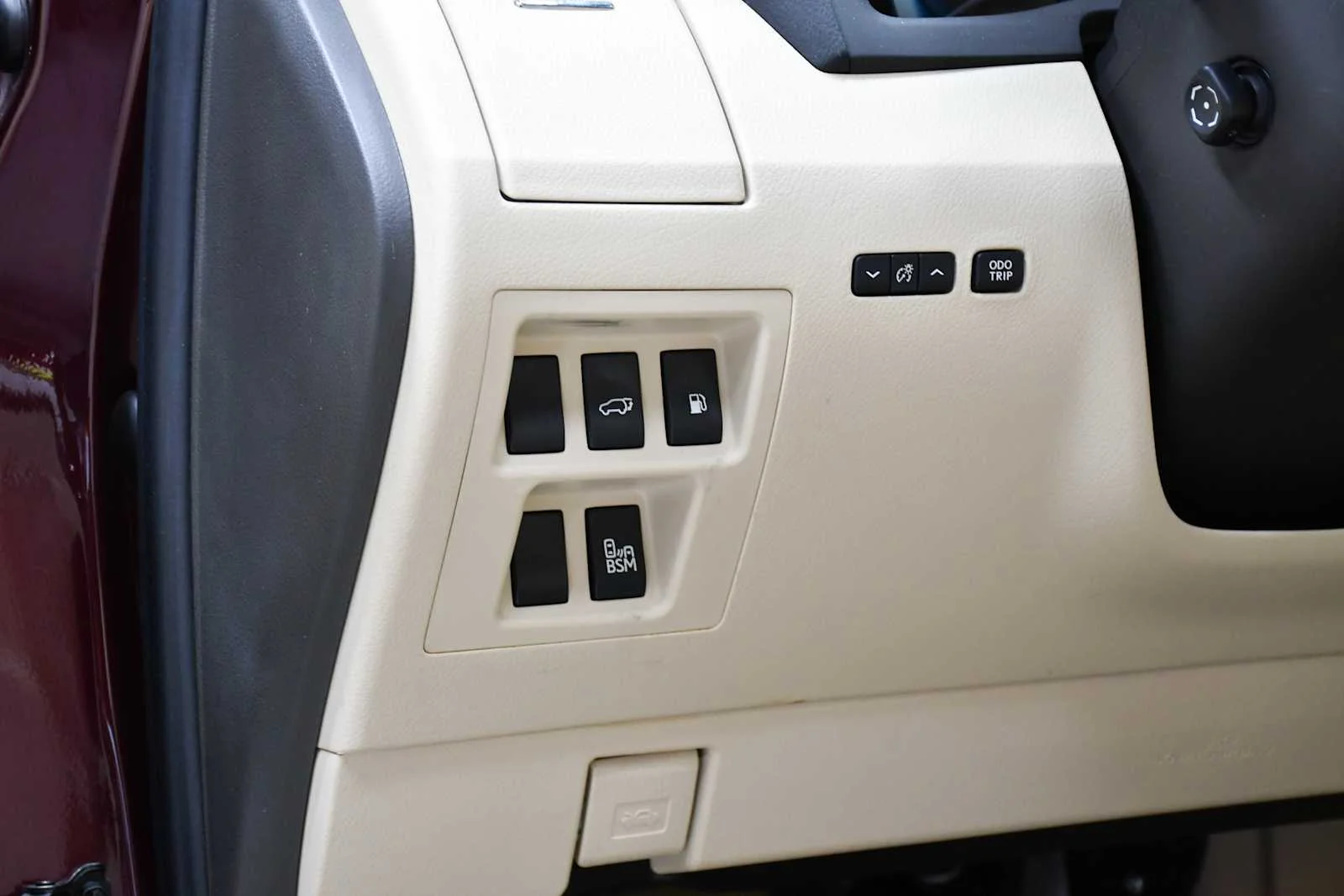 Used 2014 Claret Mica Lexus  image 14