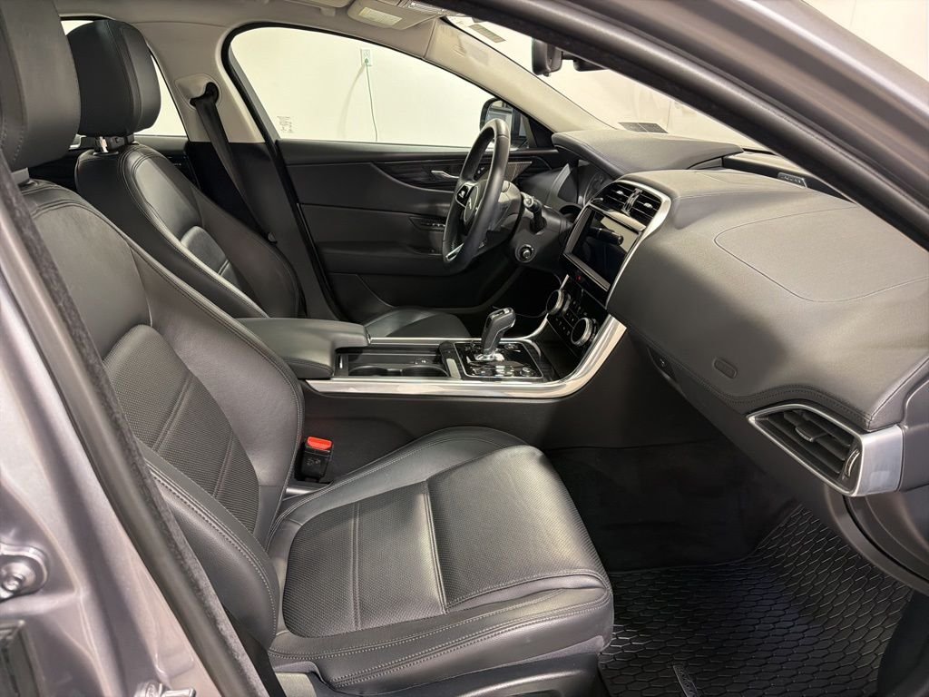 Used 2020 Eiger Gray Metallic Jaguar S image 25