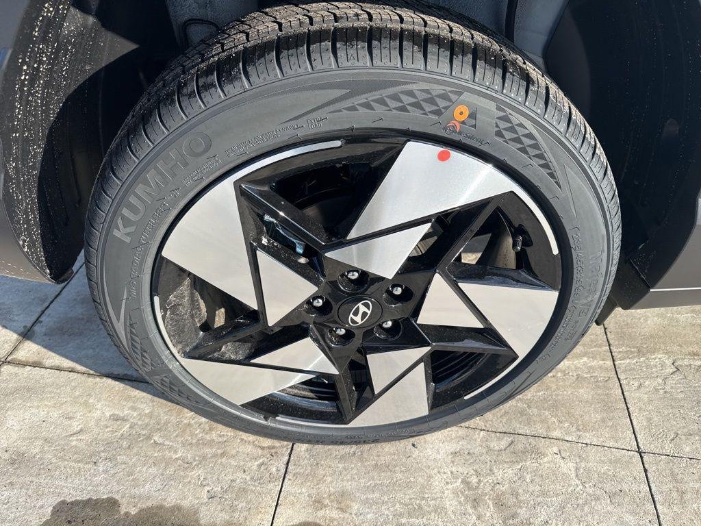 New 2026 White Hyundai Limited AWD image 9