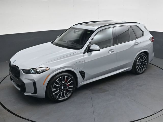 Used 2026 Gray BMW xDrive50e image 30