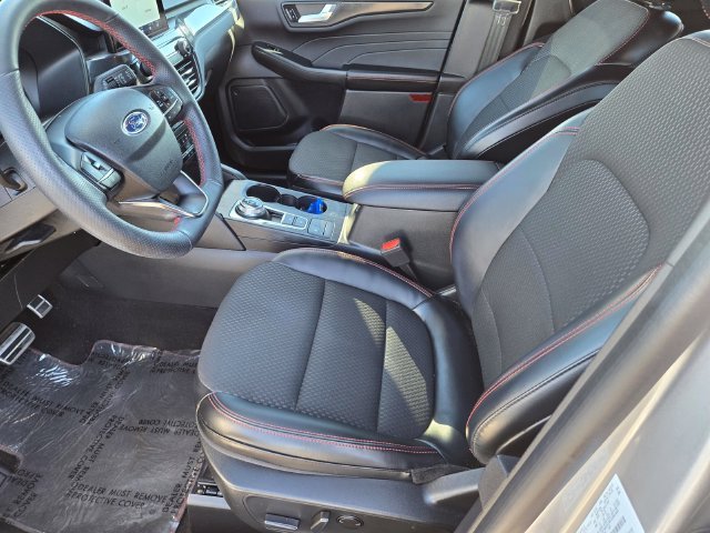 Used 2023 Silver Ford ST-Line image 14
