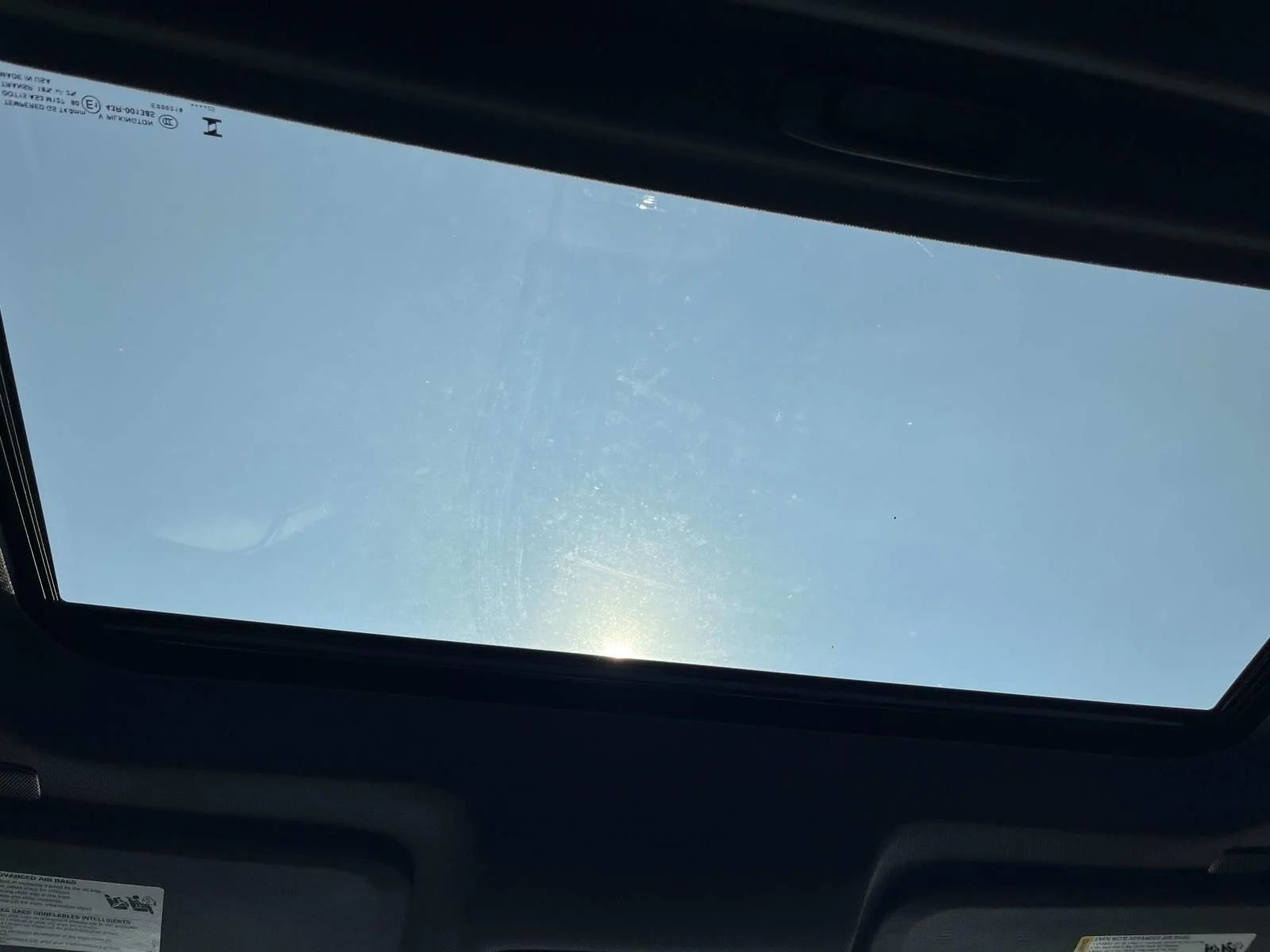 Used 2025 White GMC AT4 image 17