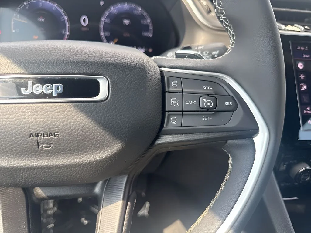 Used 2024 Silver Jeep Altitude X image 16