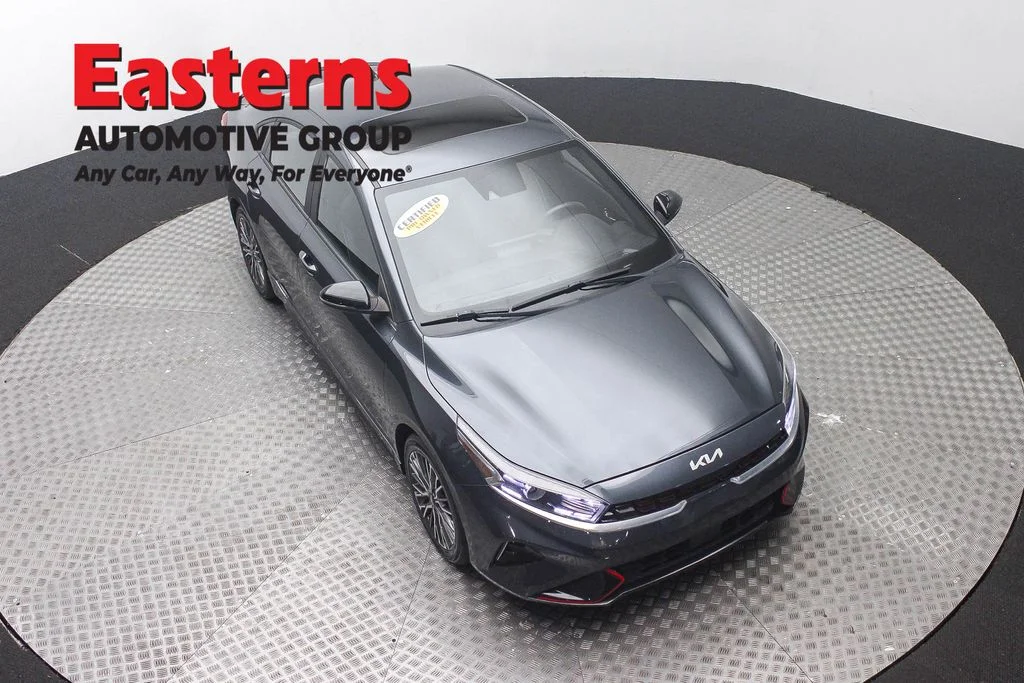 Used 2023 Gray Kia GT-Line image 3