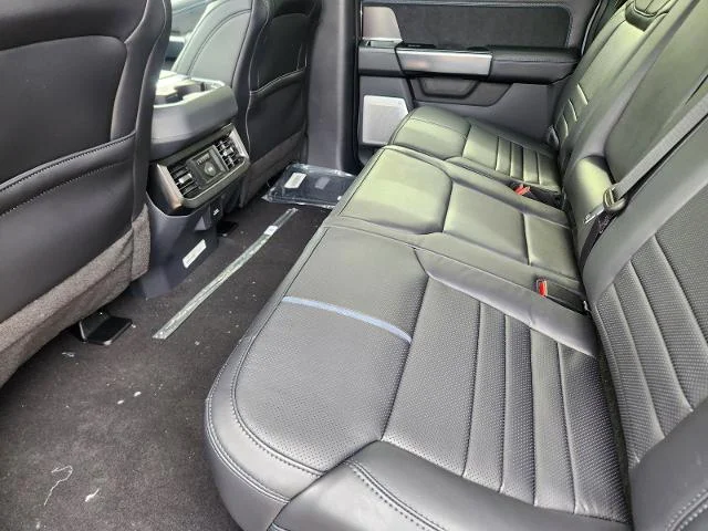 New 2026 Glacier Gray Metallic Tri-Coat Ford F-250® Platinum® image 42