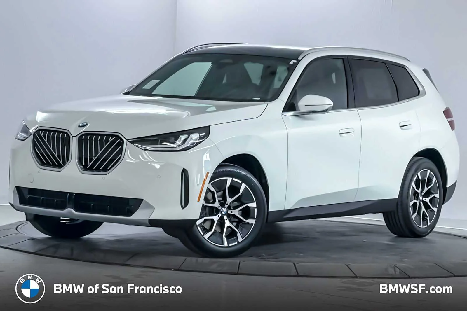 2026 BMW X3 30 XDRIVE's photo