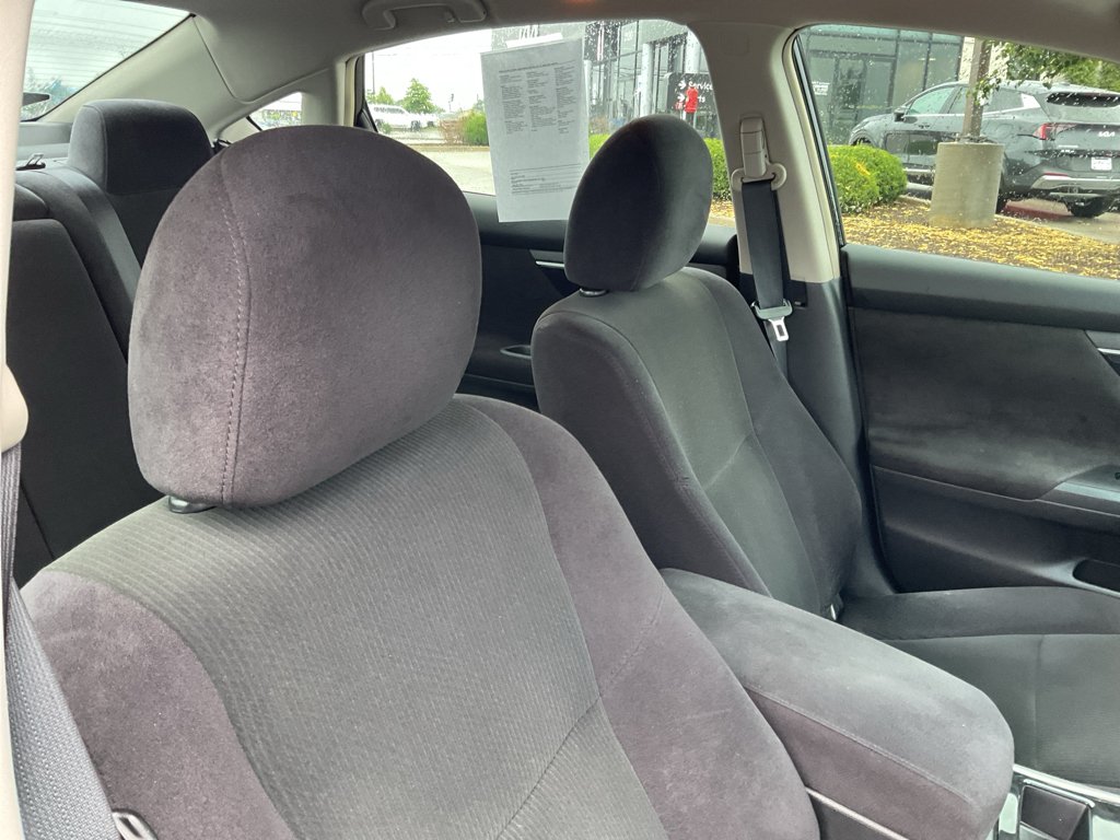 Used 2013 Super Black Nissan 2.5 SV image 11