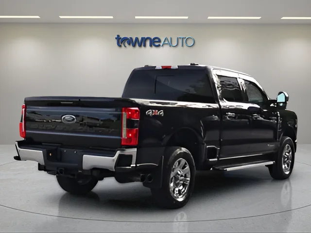 Used 2023 Black Ford Lariat image 5