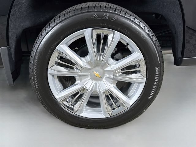 New 2026 Black Chevrolet High Country image 33
