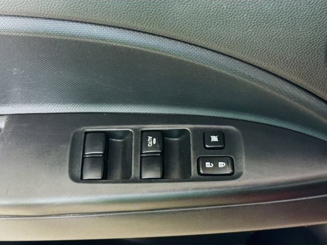 Used 2022 Red Mitsubishi ES image 17