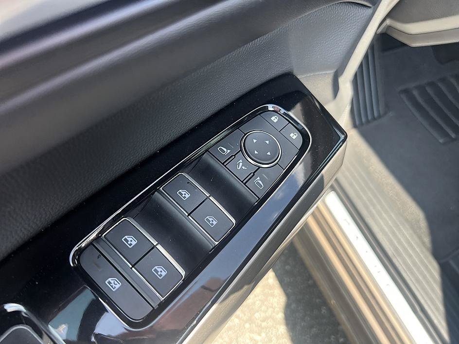 Certified Used 2024 Baja Storm Nissan Platinum image 23