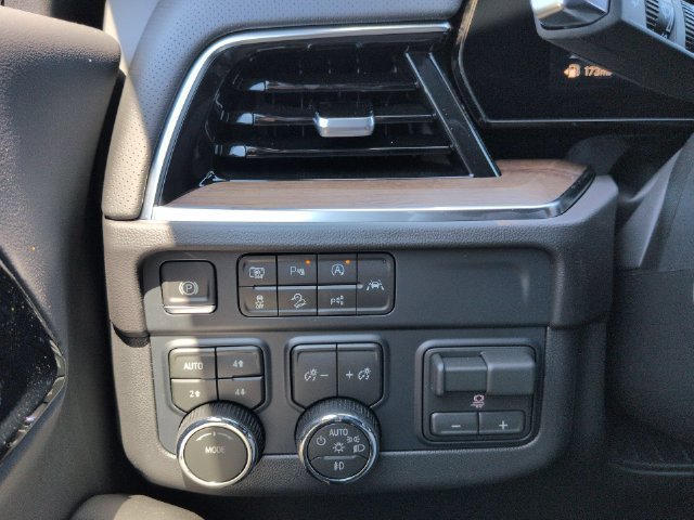 New 2026 Polar White Tricoat Chevrolet High Country image 20