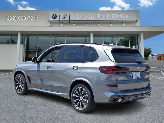 New 2026 Skyscraper Grey Metallic BMW xDrive40i image 6