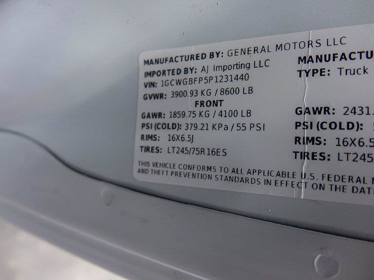 Used 2023 Summit White Chevrolet Work Van image 31