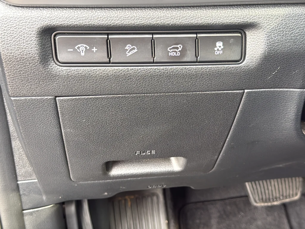 Certified Used 2025 Gray Kia S image 28