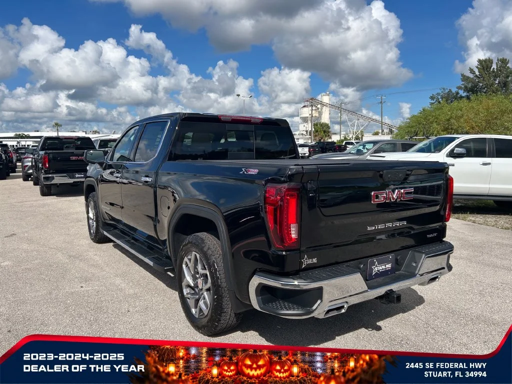 New 2026 Onyx Black GMC SLT image 5