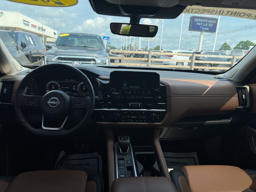 Used 2025 Gray Nissan Platinum image 15