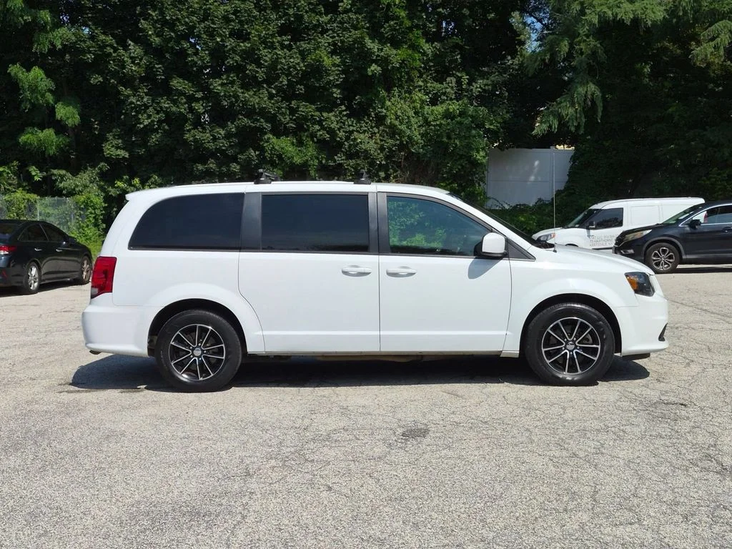 Used 2018 White Dodge SE Plus image 2