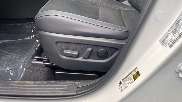 New 2026 Rhodium White Metallic Mazda 2.5 S Preferred AWD image 17