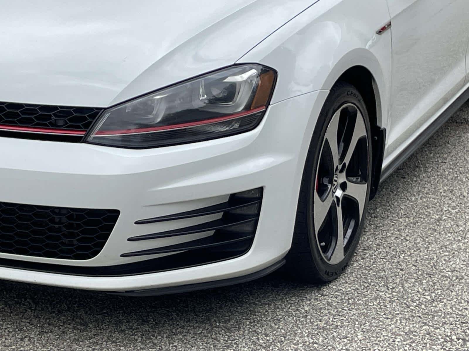 Used 2017 Pure White Volkswagen Autobahn image 18