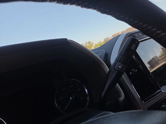 Used 2022 White Ford Lariat TREMOR image 11
