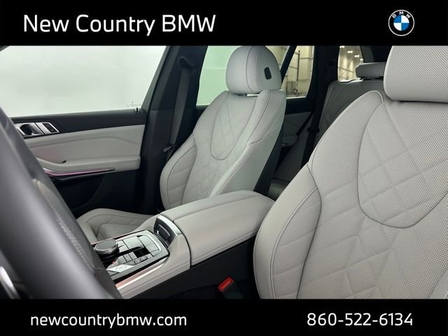 New 2026 Carbon Black Metallic BMW xDrive40i image 25