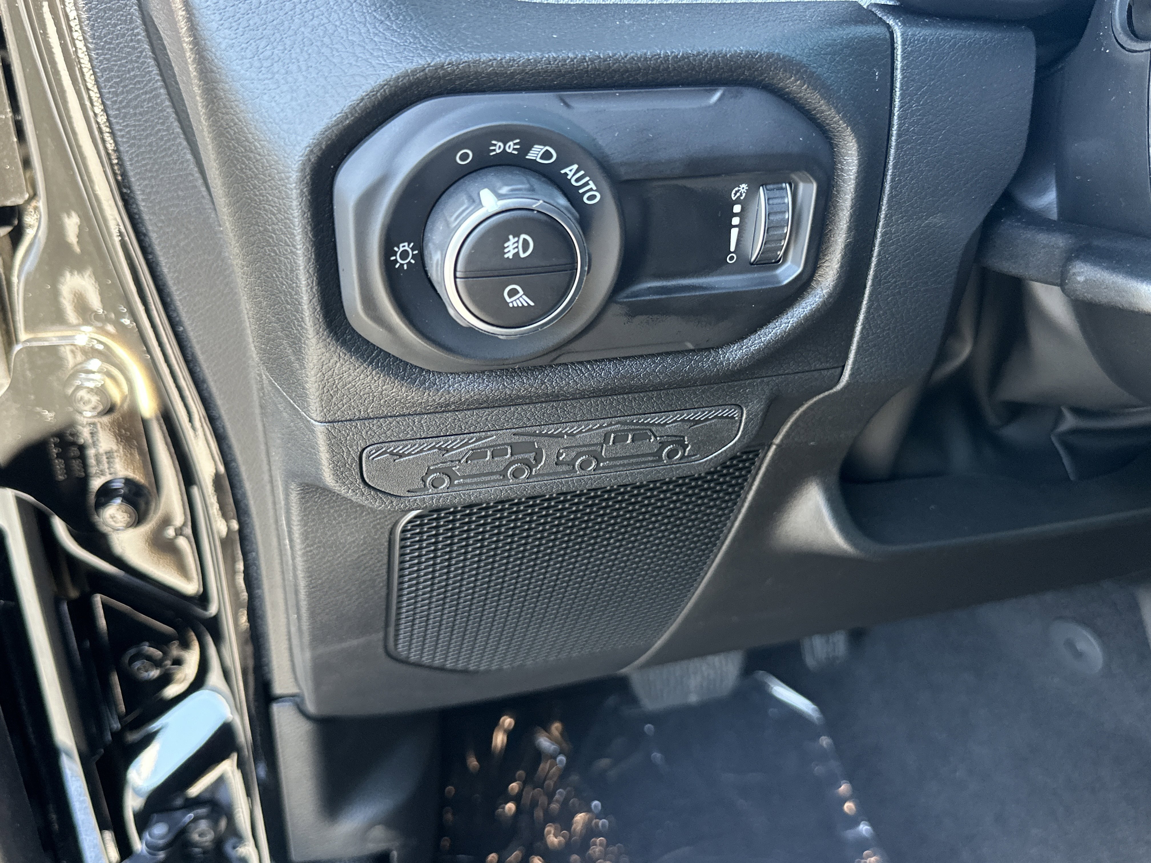 New 2025 Black Clear-Coat Exterior Paint Jeep Willys image 31
