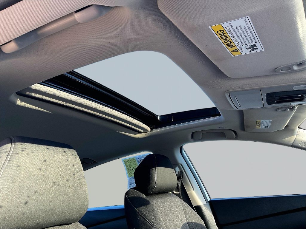 Used 2024 Platinum White Honda EX image 22
