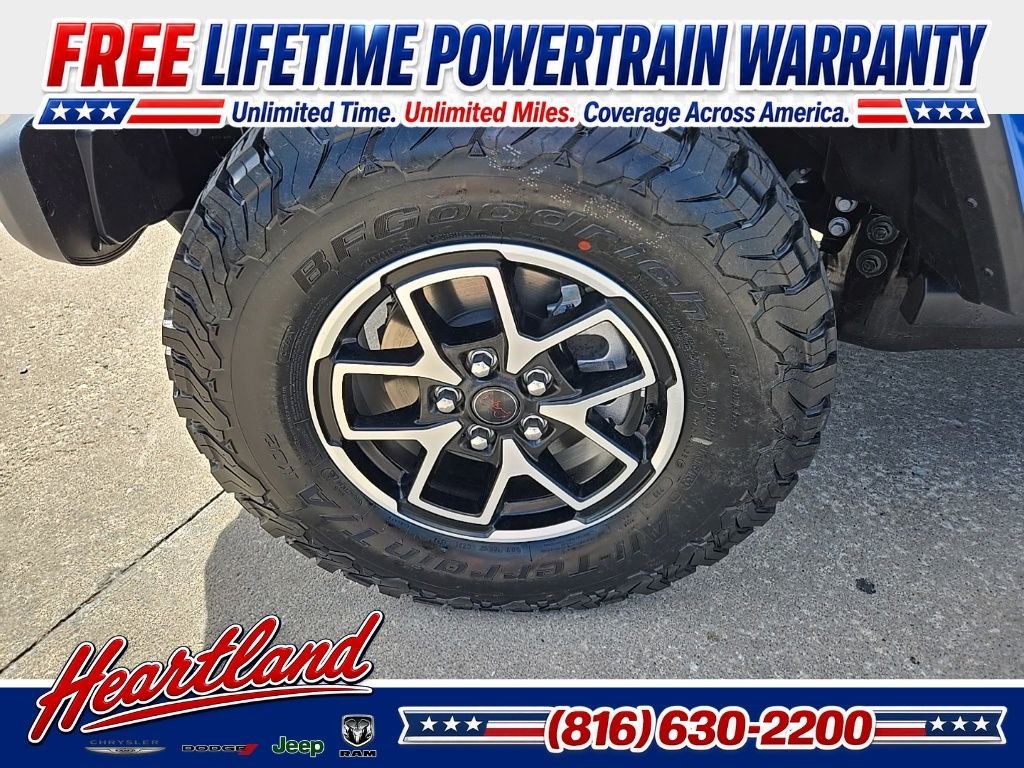 New 2026 Hydro Blue Pearl-Coat Exterior Paint Jeep Rubicon image 29