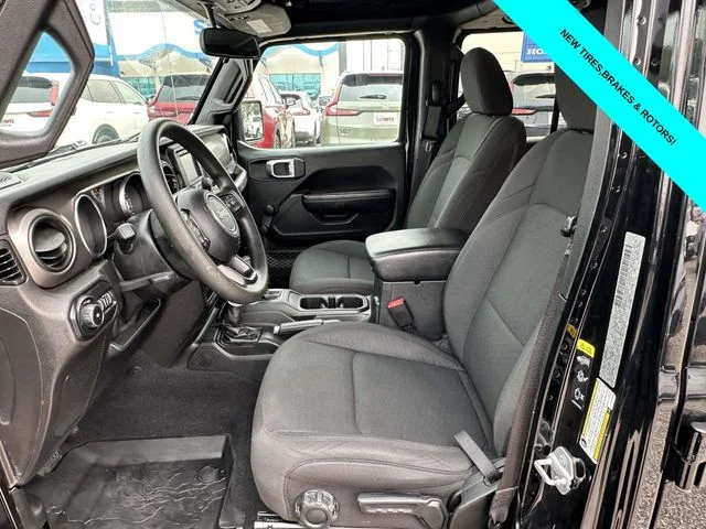 Used 2020 Black Jeep Unlimited Sport image 15