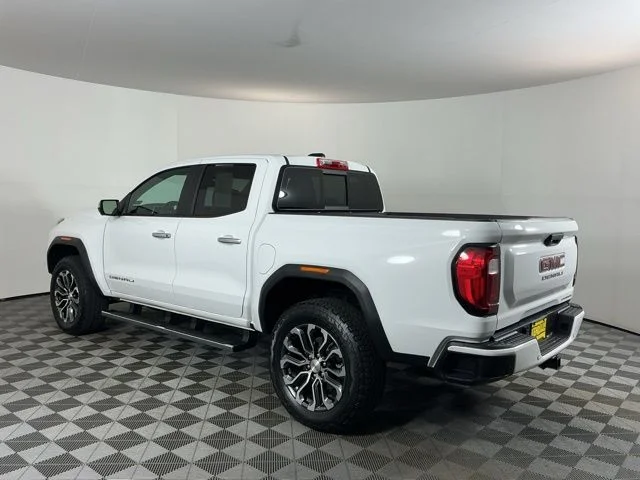Used 2024 White GMC Denali image 6