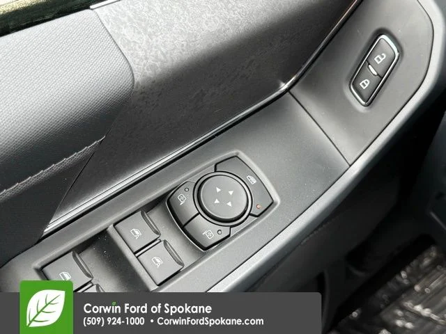 New 2026 Carbonized Gray Metallic Ford XLT image 18