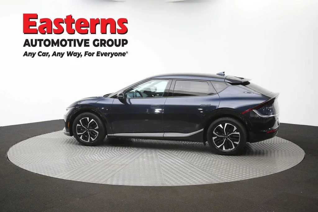 Used 2023 Blue Kia Wind image 64
