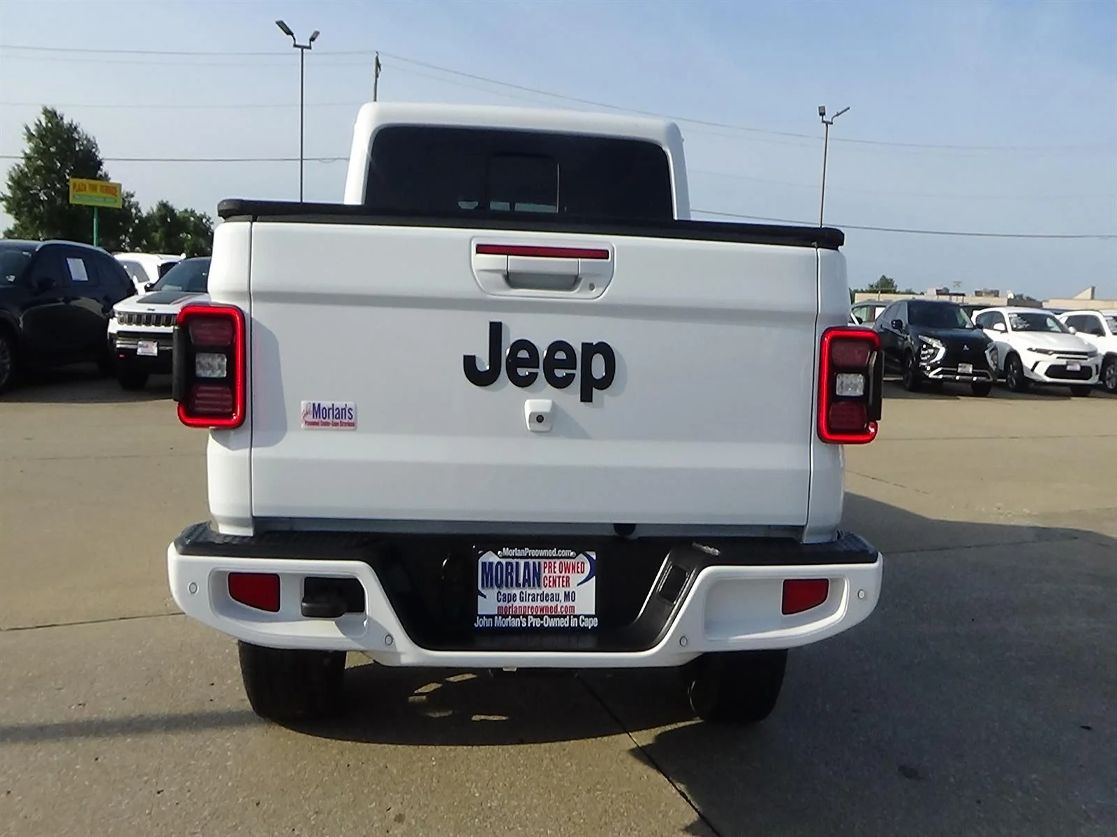 Used 2023 Bright White Clear Coat (pw7) Jeep High Altitude image 7