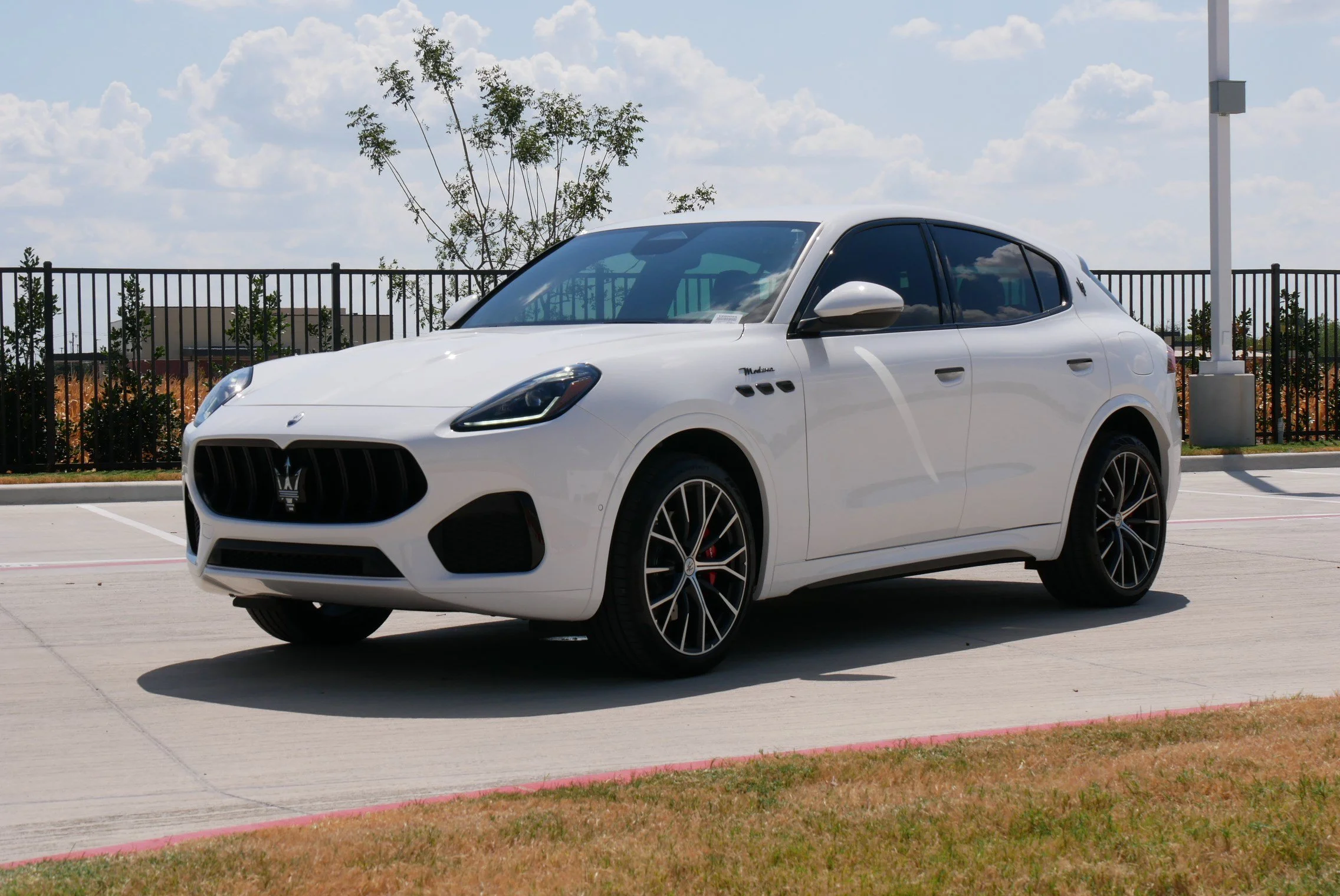 Used 2026 Bianco Astro Metallic Maserati Modena image 4