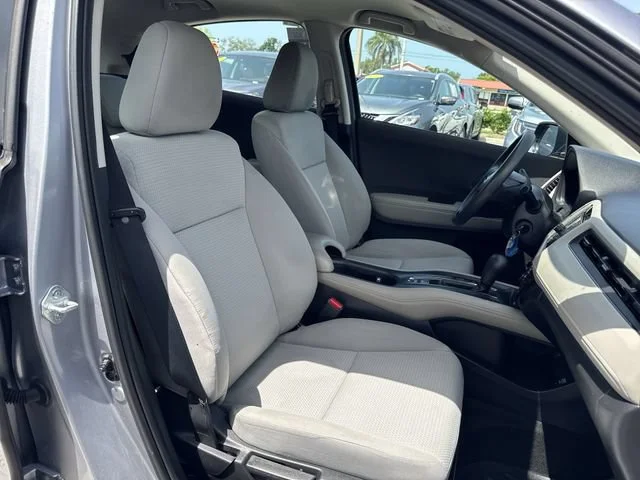 Used 2021 Lunar Silver Metallic Honda LX image 13