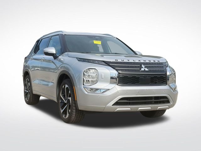2022 Mitsubishi Outlander SEL S-AWC's photo
