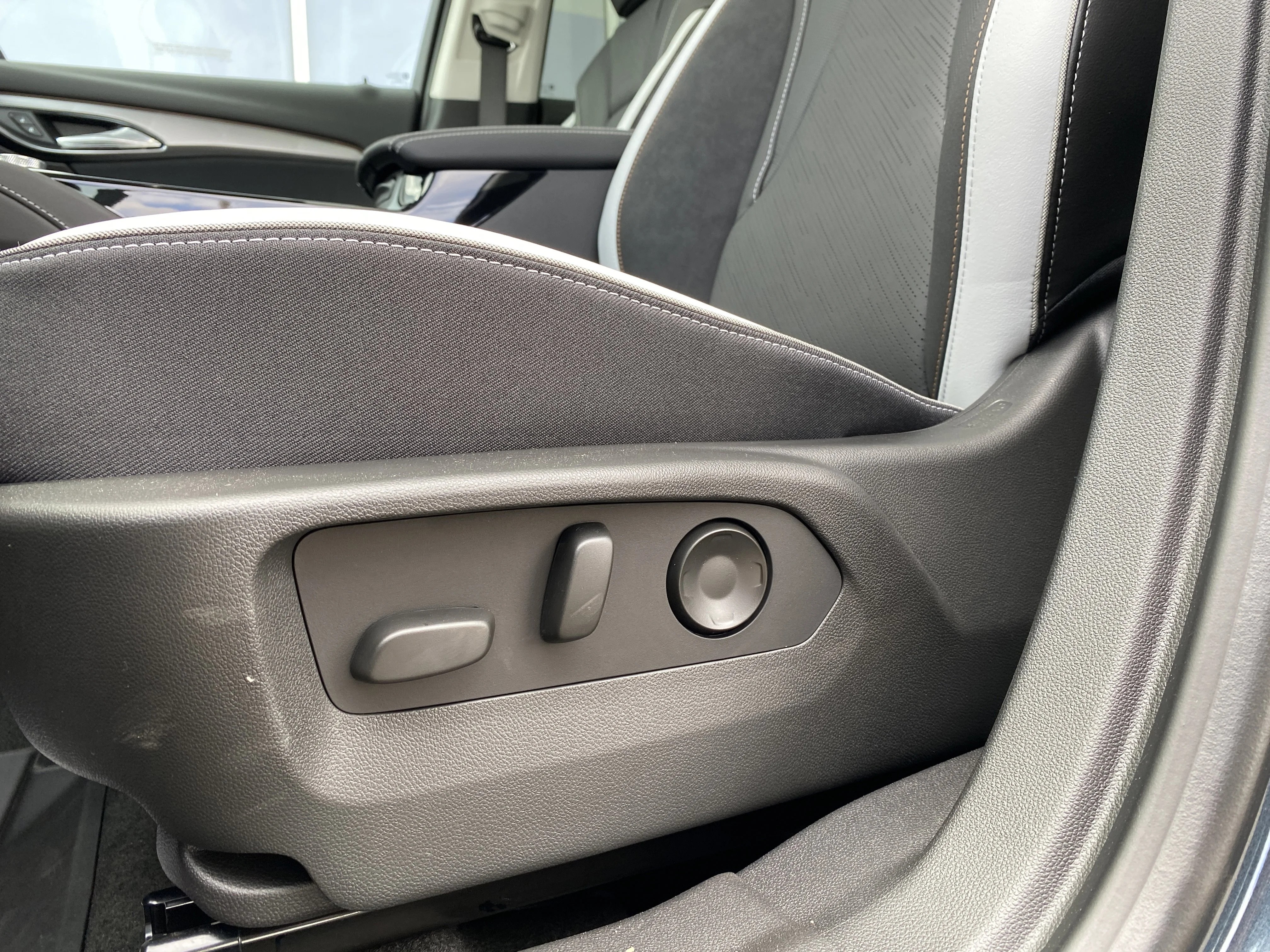 New 2026 QUARTZ BLUE METALLIC Buick Sport Touring image 28